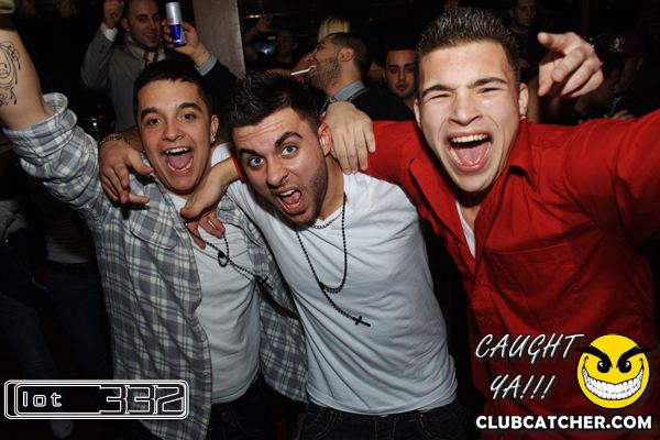 Lot332 nightclub photo 76 - December 25th, 2010