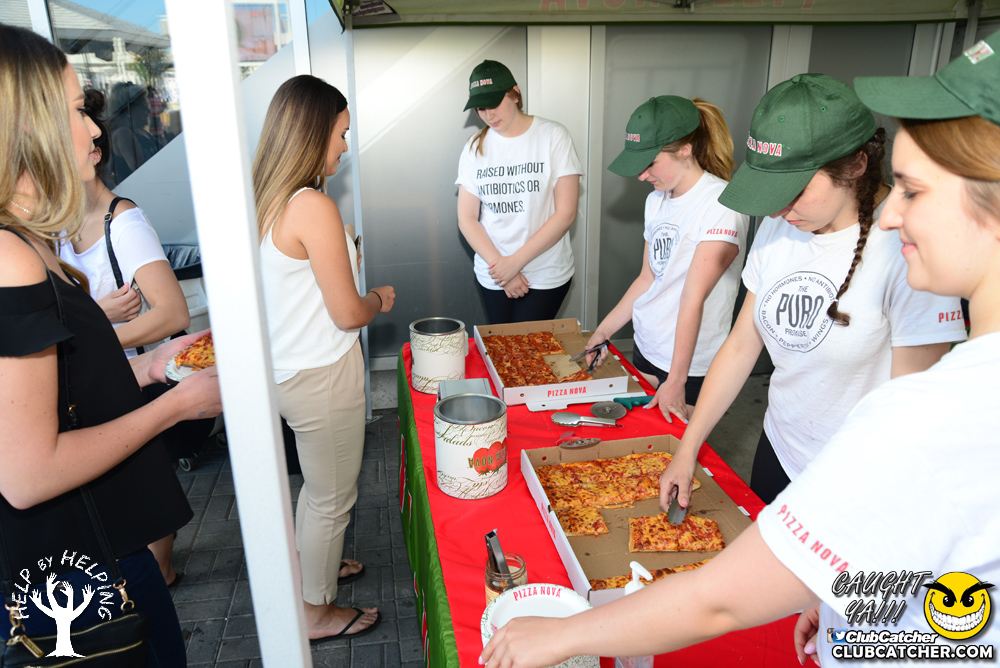 Cabana party venue photo 183 - July 4th, 2017