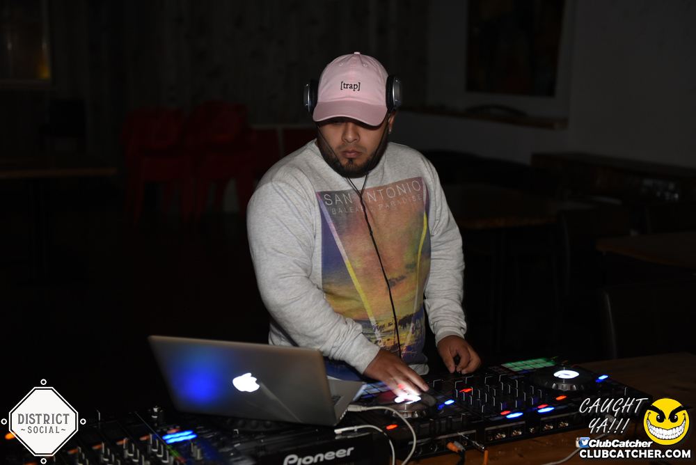 District Social lounge photo 113 - September 1st, 2017