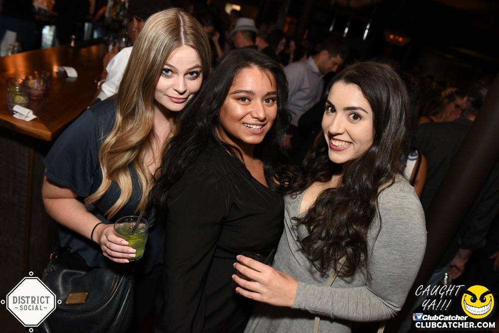 District Social lounge photo 24 - September 1st, 2017