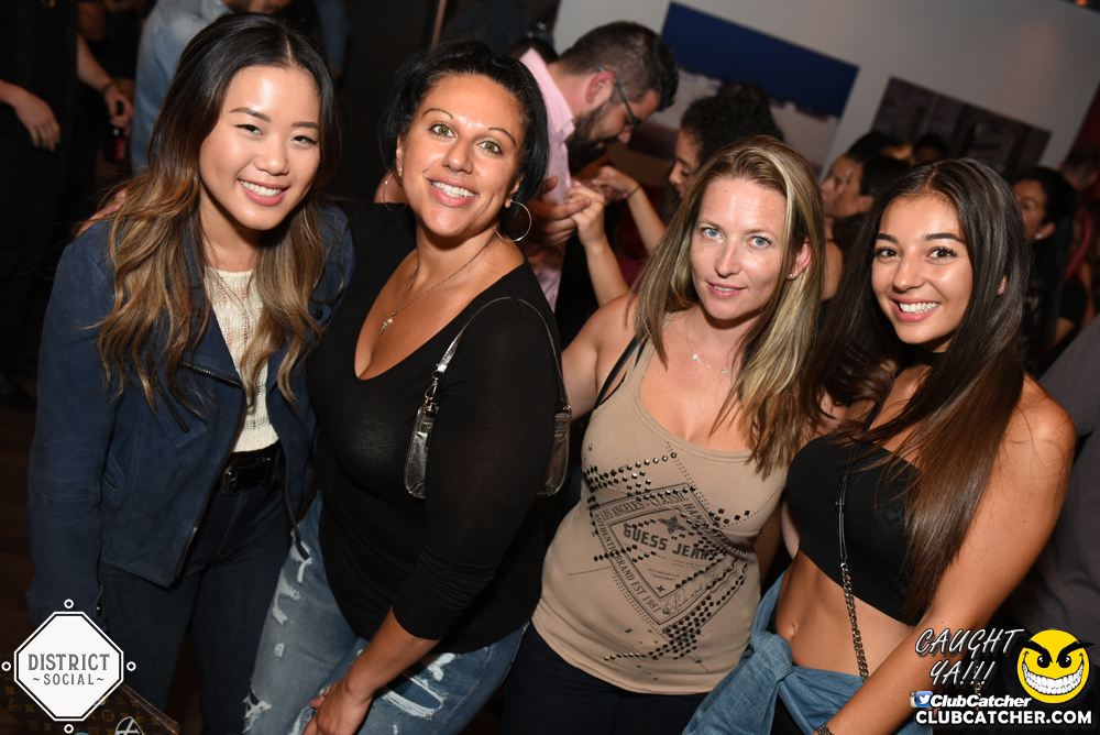District Social lounge photo 5 - September 1st, 2017