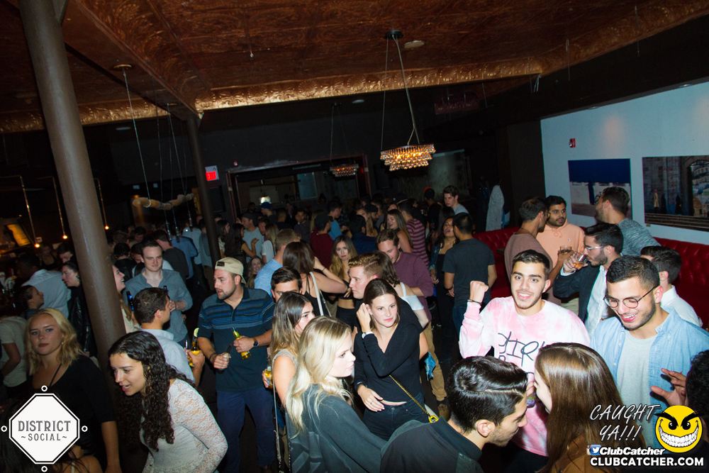 District Social lounge photo 1 - September 9th, 2017