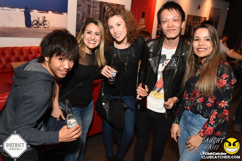 District Social lounge photo 7 - September 15th, 2017