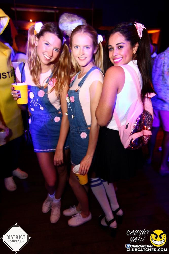 District Social lounge photo 107 - October 27th, 2017