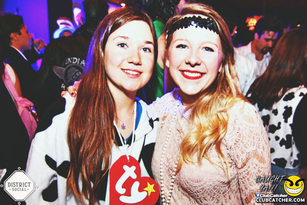 District Social lounge photo 133 - October 27th, 2017