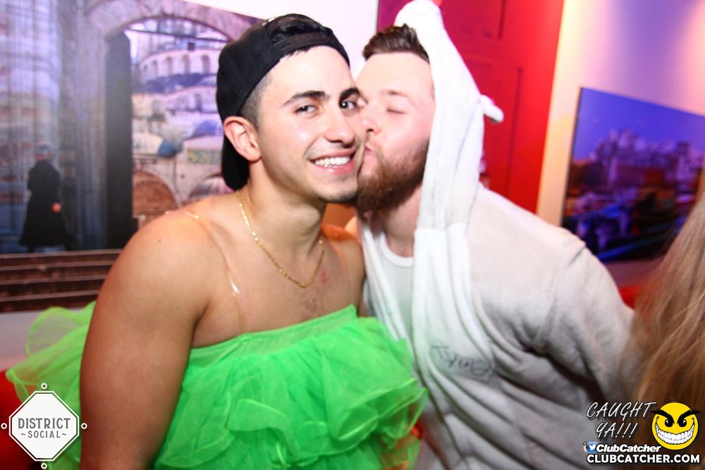 District Social lounge photo 141 - October 27th, 2017