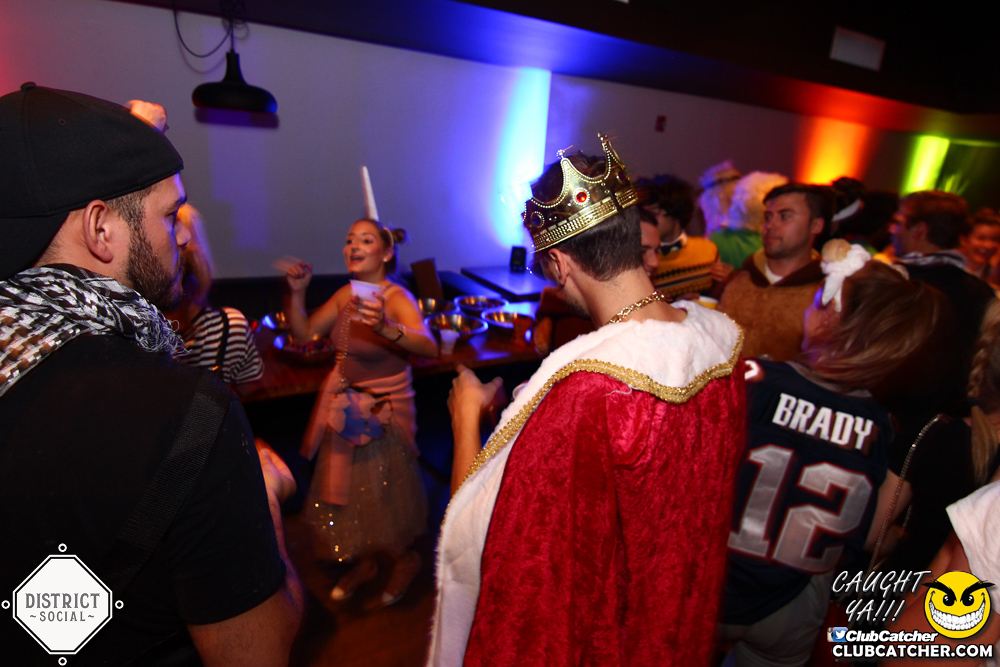 District Social lounge photo 164 - October 27th, 2017