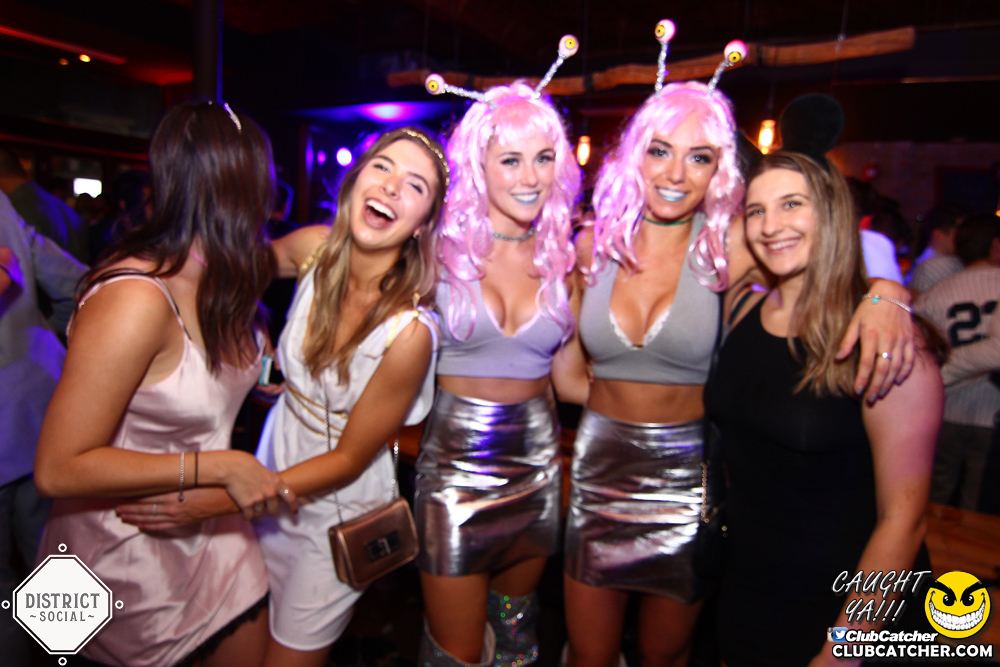 District Social lounge photo 174 - October 27th, 2017