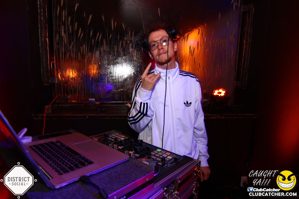 District Social lounge photo 180 - October 27th, 2017