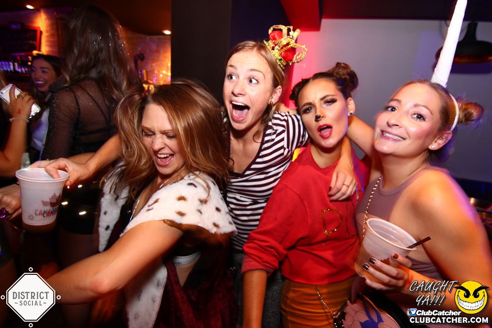 District Social lounge photo 19 - October 27th, 2017