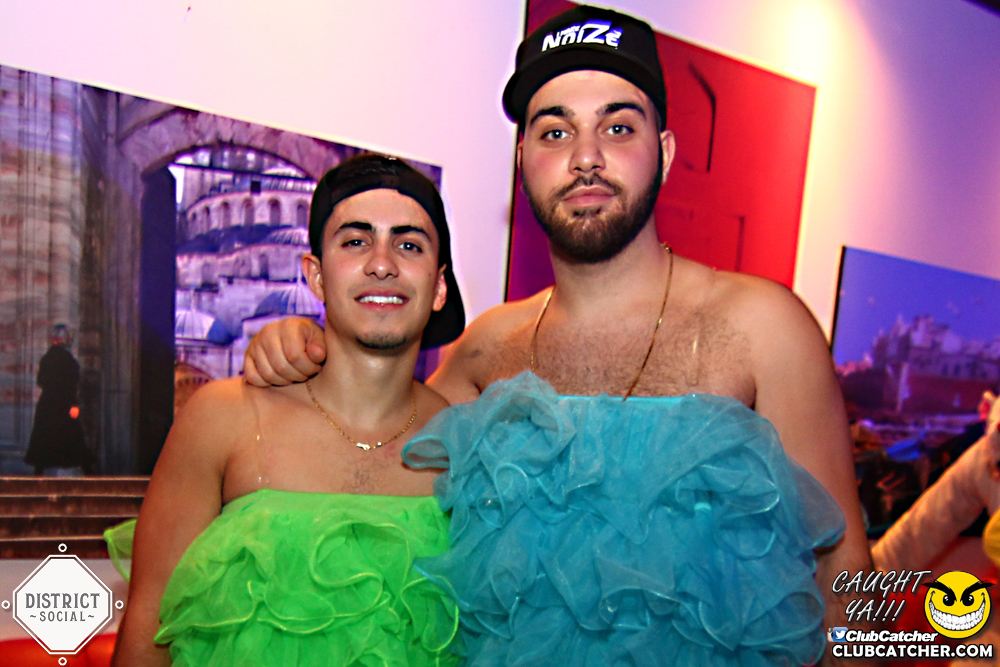 District Social lounge photo 185 - October 27th, 2017