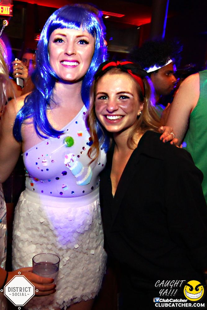 District Social lounge photo 190 - October 27th, 2017