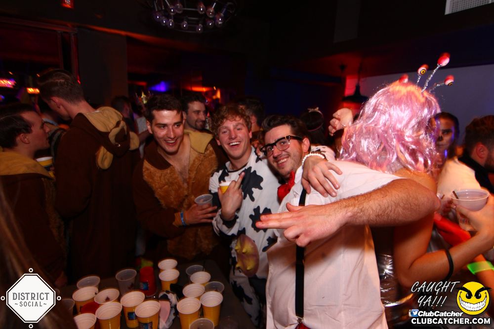 District Social lounge photo 199 - October 27th, 2017