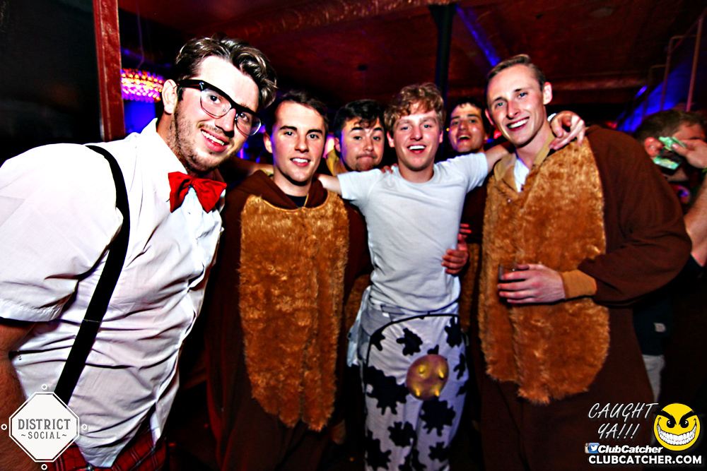 District Social lounge photo 216 - October 27th, 2017