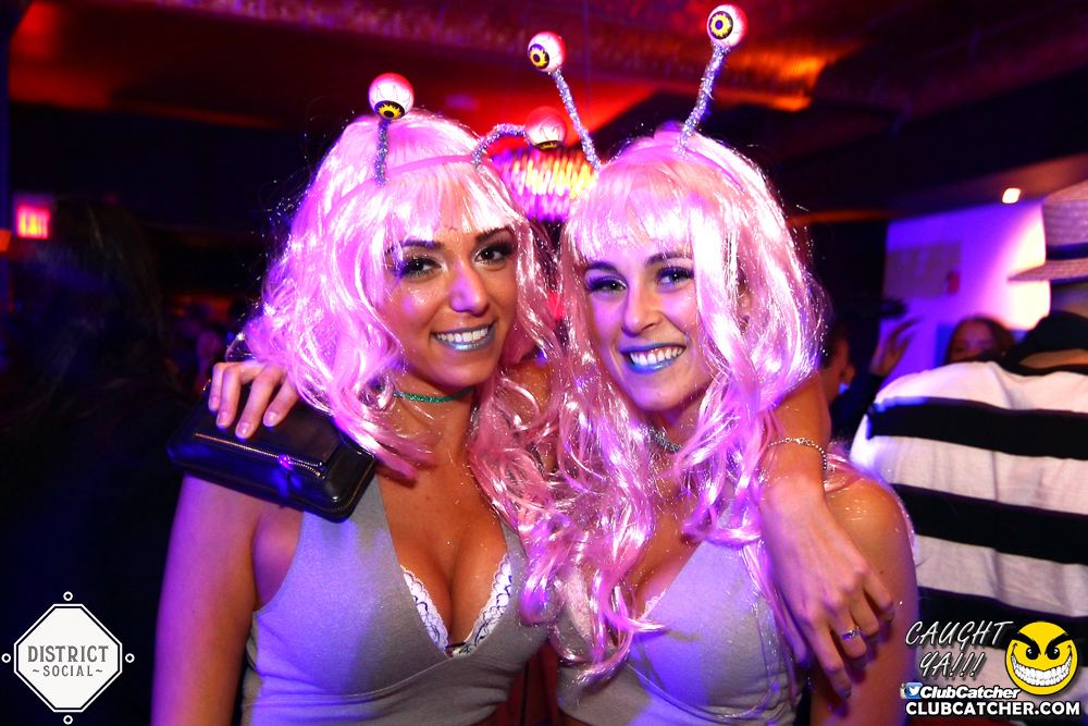 District Social lounge photo 34 - October 27th, 2017