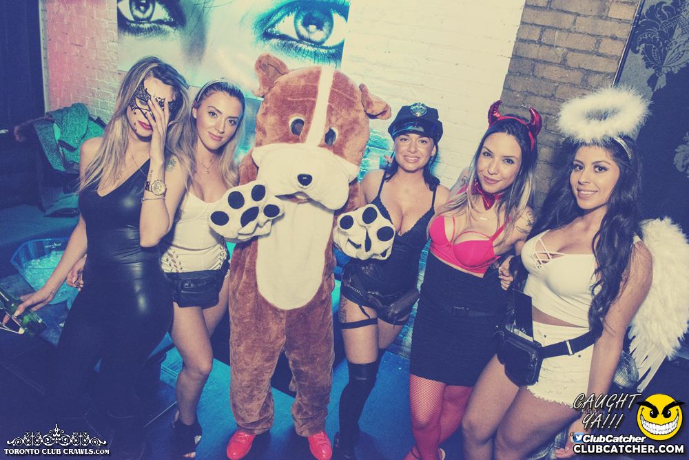 Club Crawl party venue photo 36 - October 28th, 2017