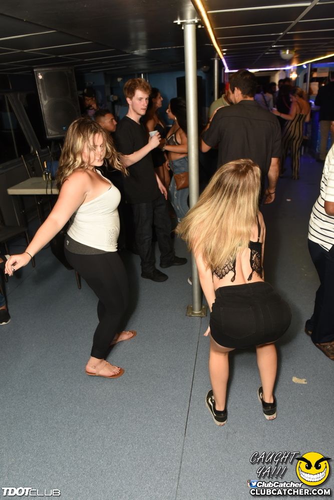 Empress Of Canada party venue photo 58 - August 17th, 2018