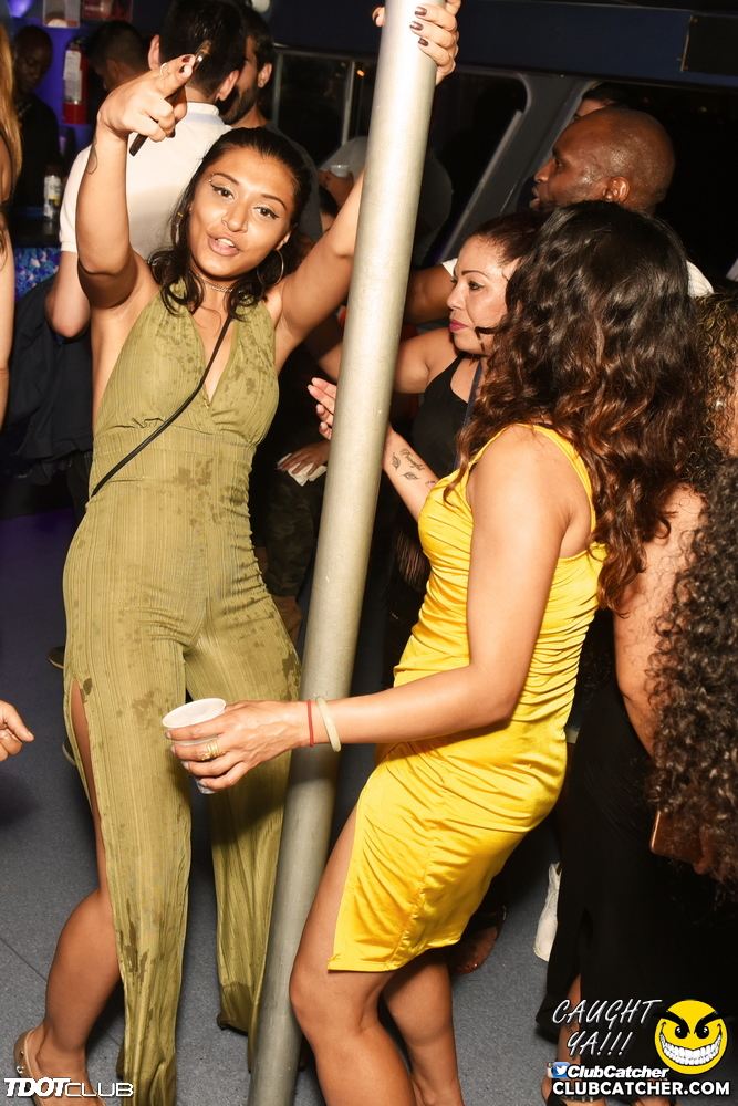 Empress Of Canada party venue photo 69 - August 17th, 2018