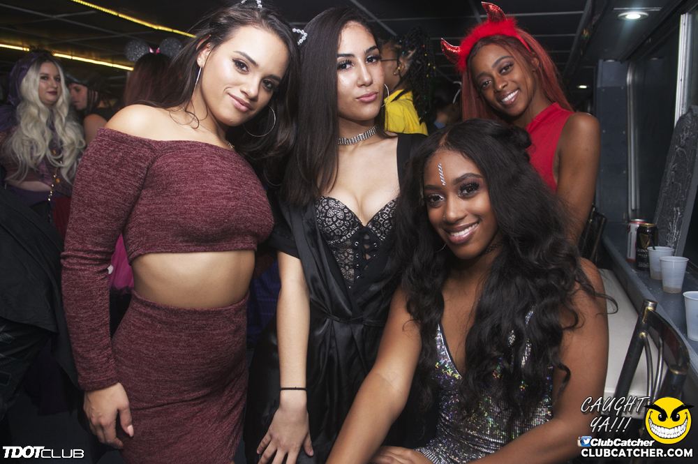 Empress Of Canada party venue photo 17 - October 26th, 2018