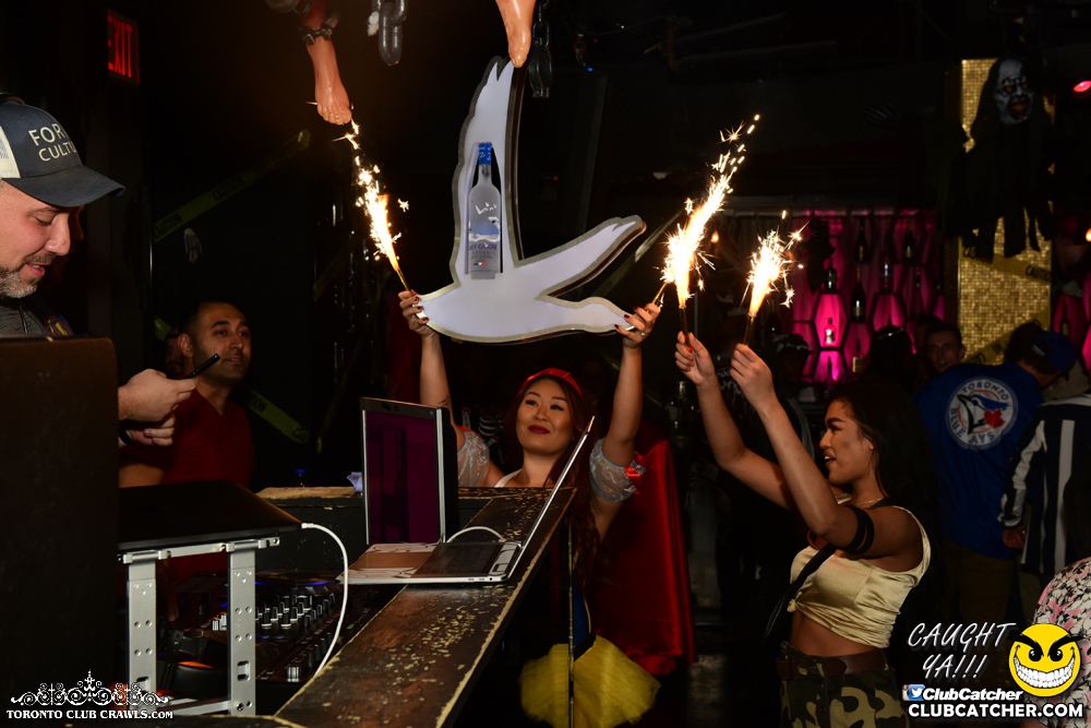 Club Crawl party venue photo 23 - October 27th, 2018