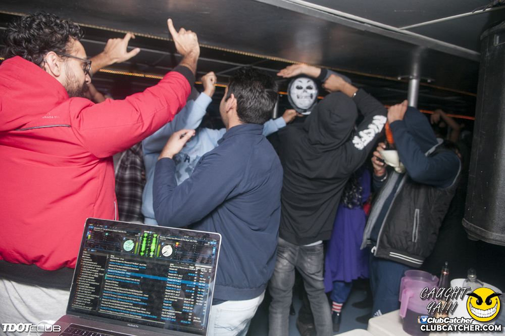 Empress Of Canada party venue photo 16 - October 31st, 2018