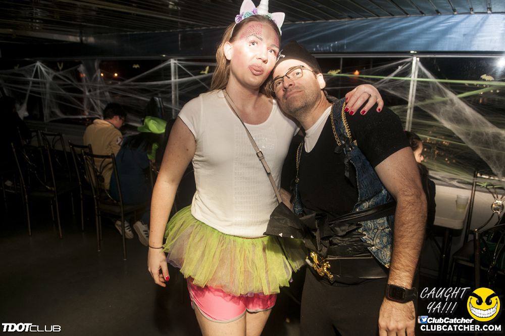 Empress Of Canada party venue photo 24 - October 31st, 2018