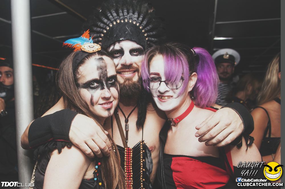 Empress Of Canada party venue photo 33 - October 31st, 2018