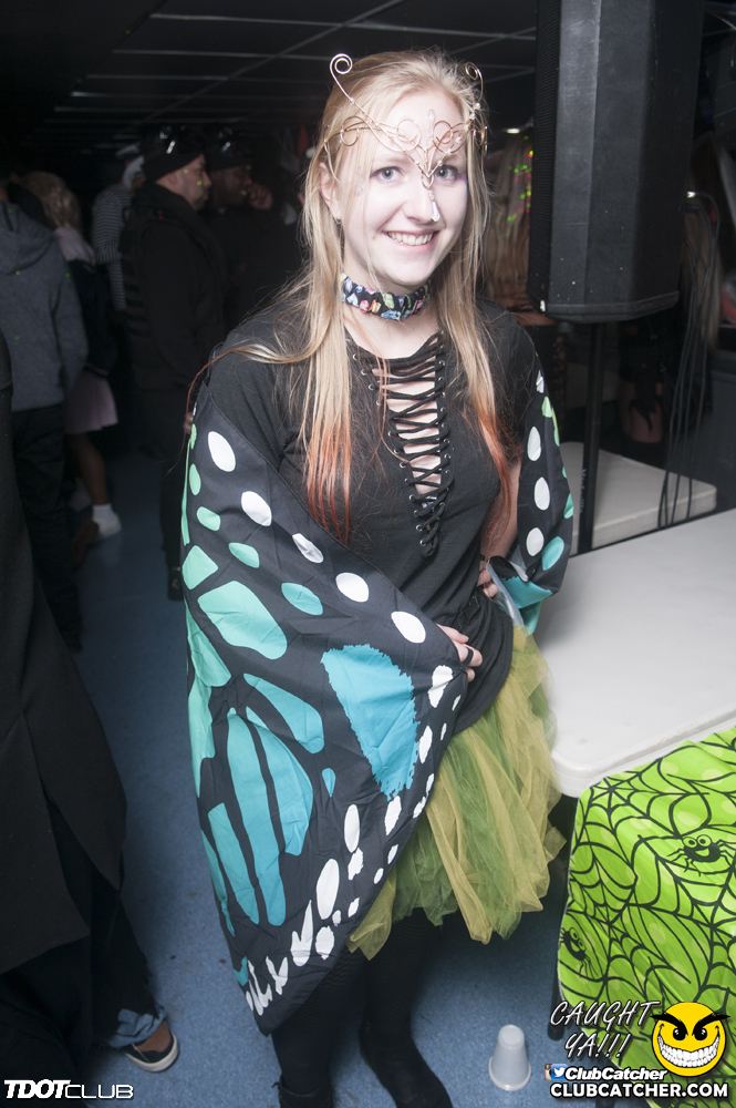 Empress Of Canada party venue photo 41 - October 31st, 2018