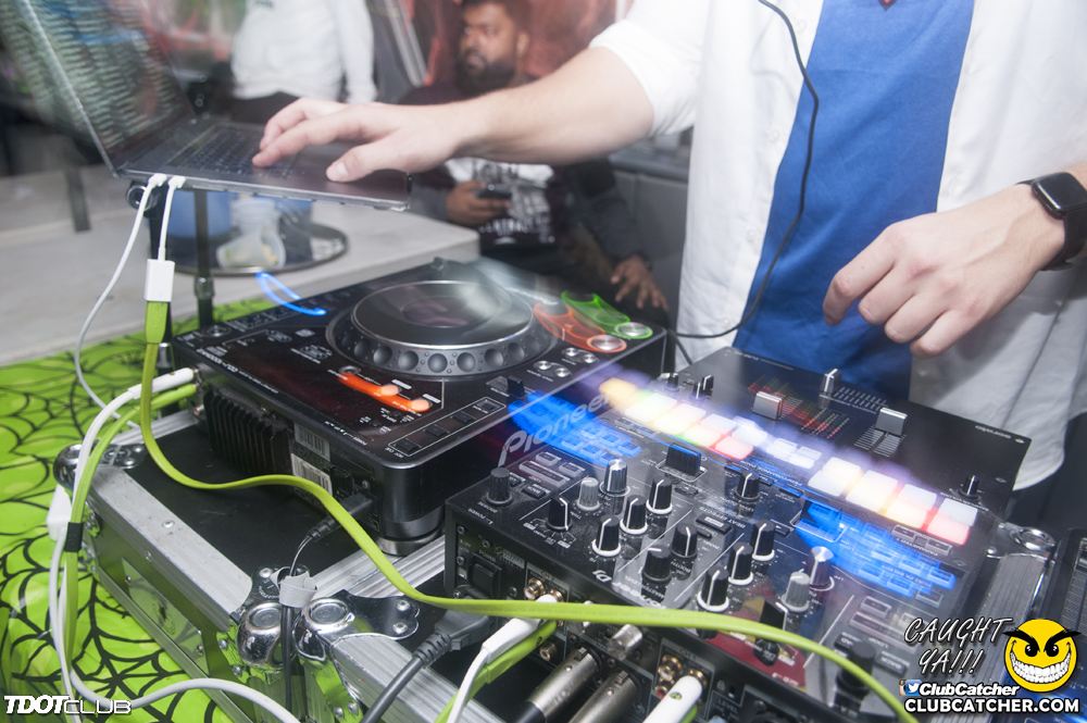 Empress Of Canada party venue photo 90 - October 31st, 2018