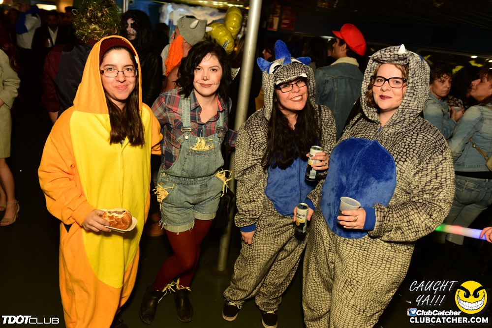 Empress Of Canada party venue photo 13 - November 3rd, 2018