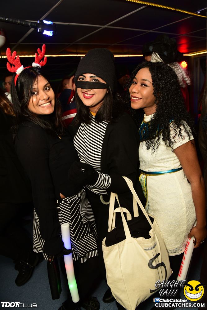 Empress Of Canada party venue photo 29 - November 3rd, 2018