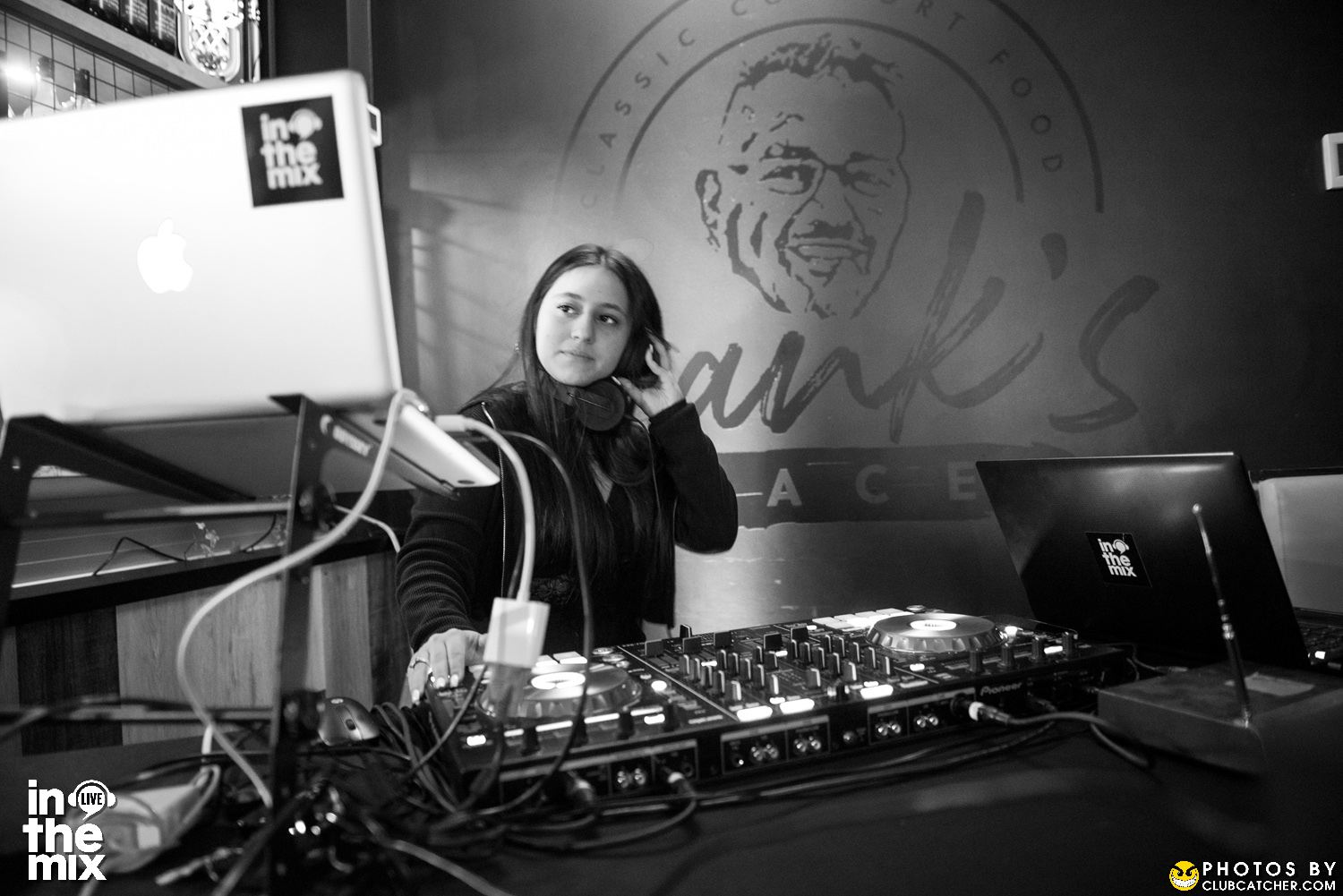 Franks Place lounge photo 190 - March 11th, 2022