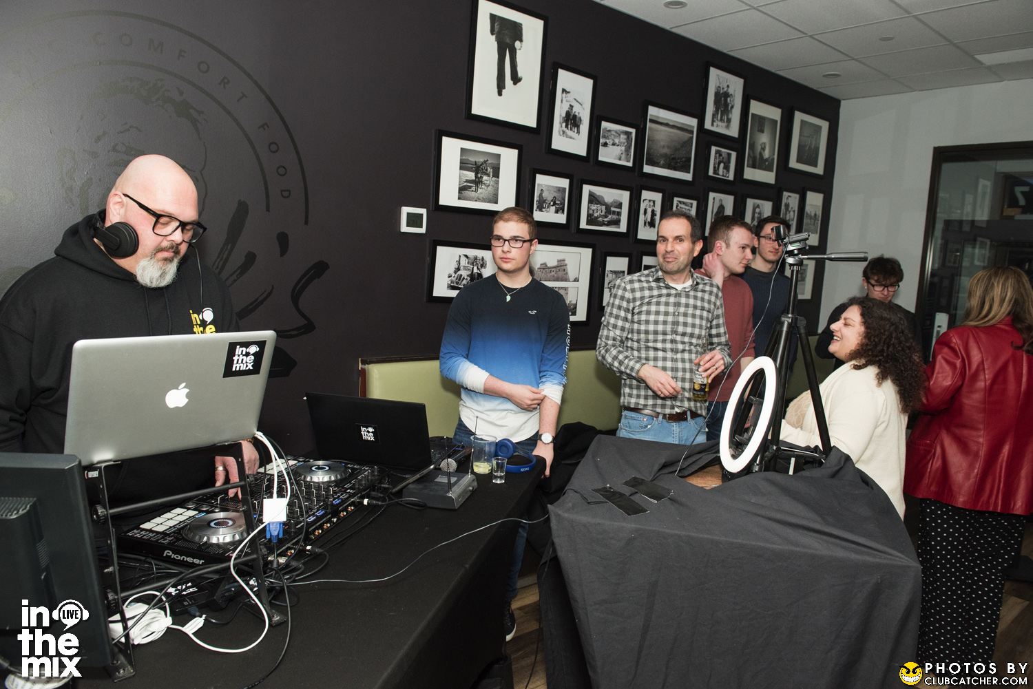 Franks Place lounge photo 255 - March 11th, 2022