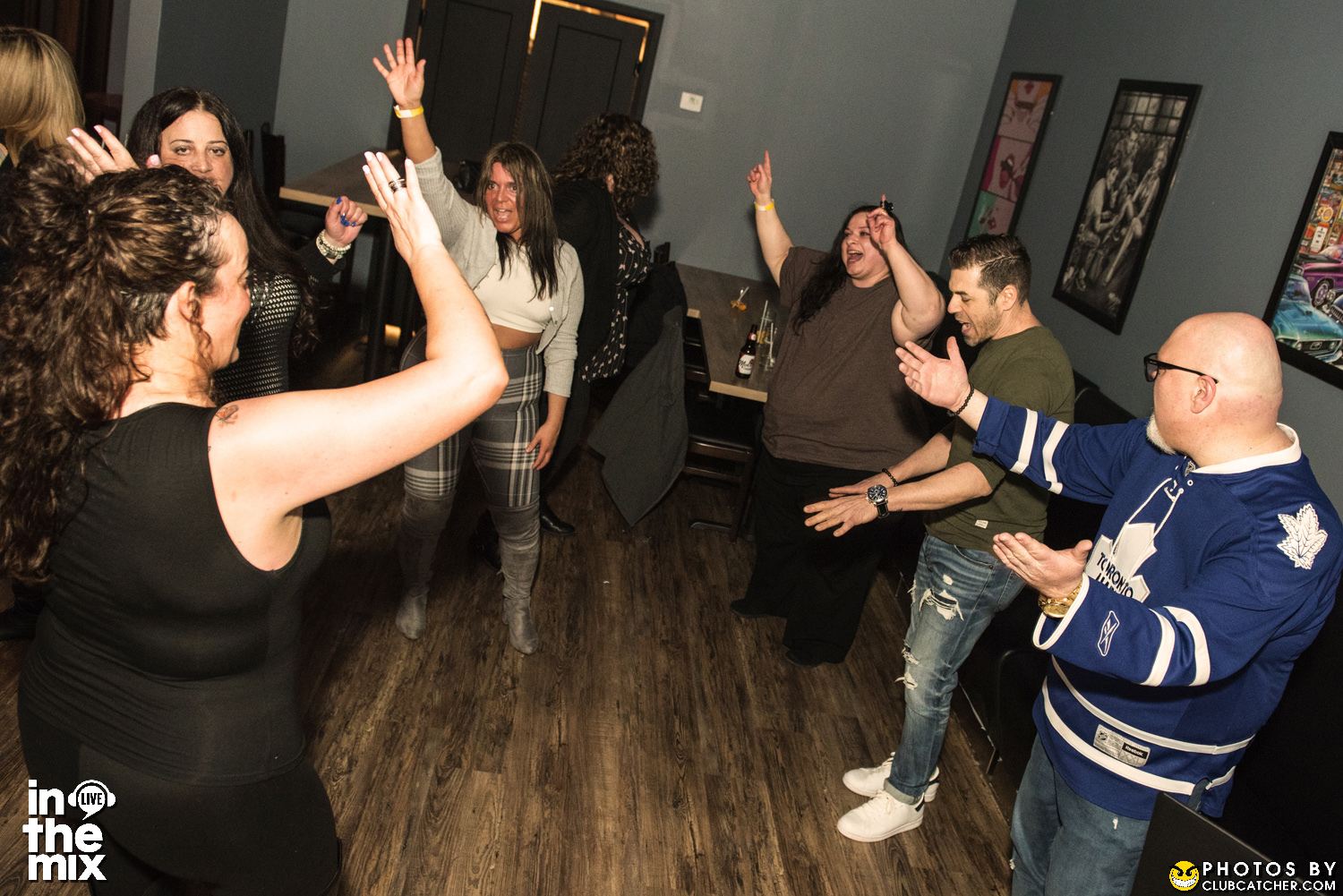 Via Mercanti lounge photo 104 - April 15th, 2022