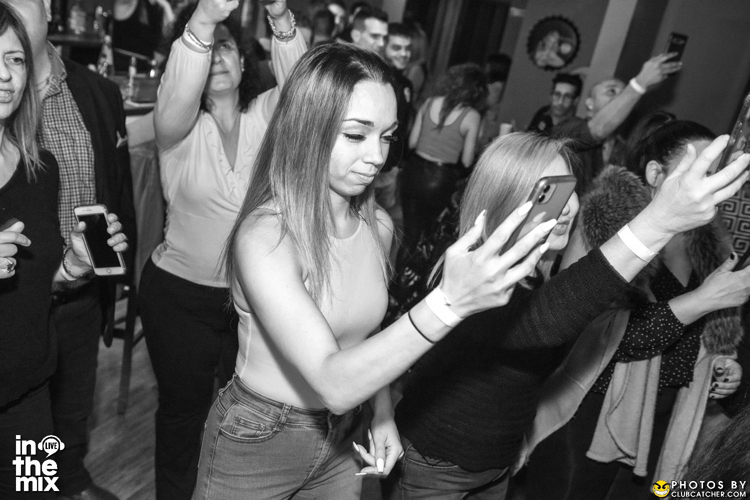 Via Mercanti lounge photo 130 - April 15th, 2022