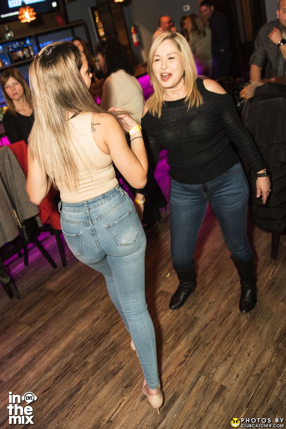 Via Mercanti lounge photo 138 - April 15th, 2022