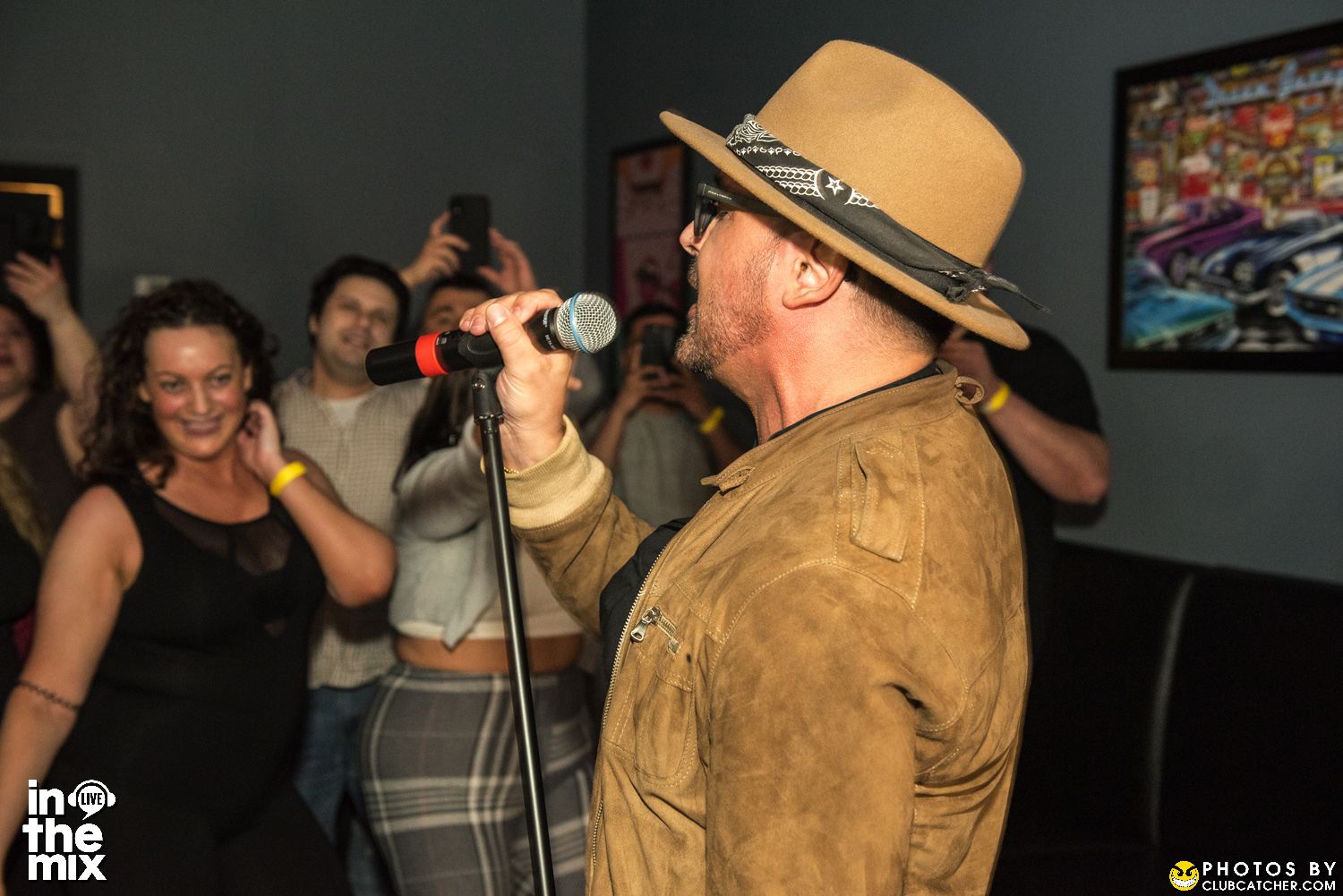 Via Mercanti lounge photo 157 - April 15th, 2022