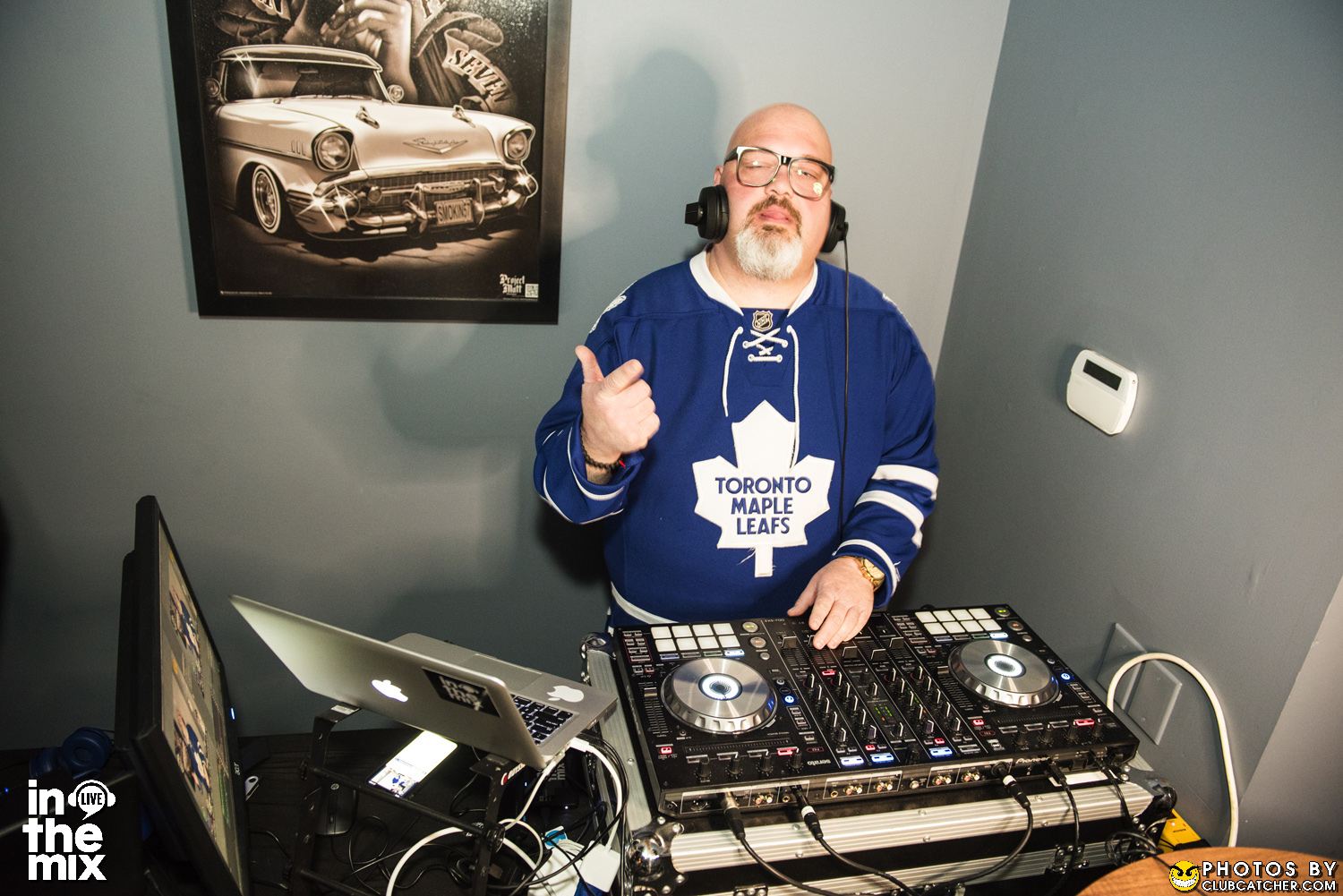 Via Mercanti lounge photo 175 - April 15th, 2022