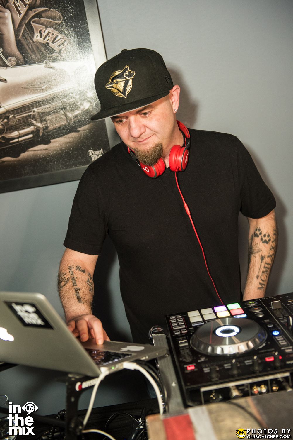 Via Mercanti lounge photo 185 - April 15th, 2022