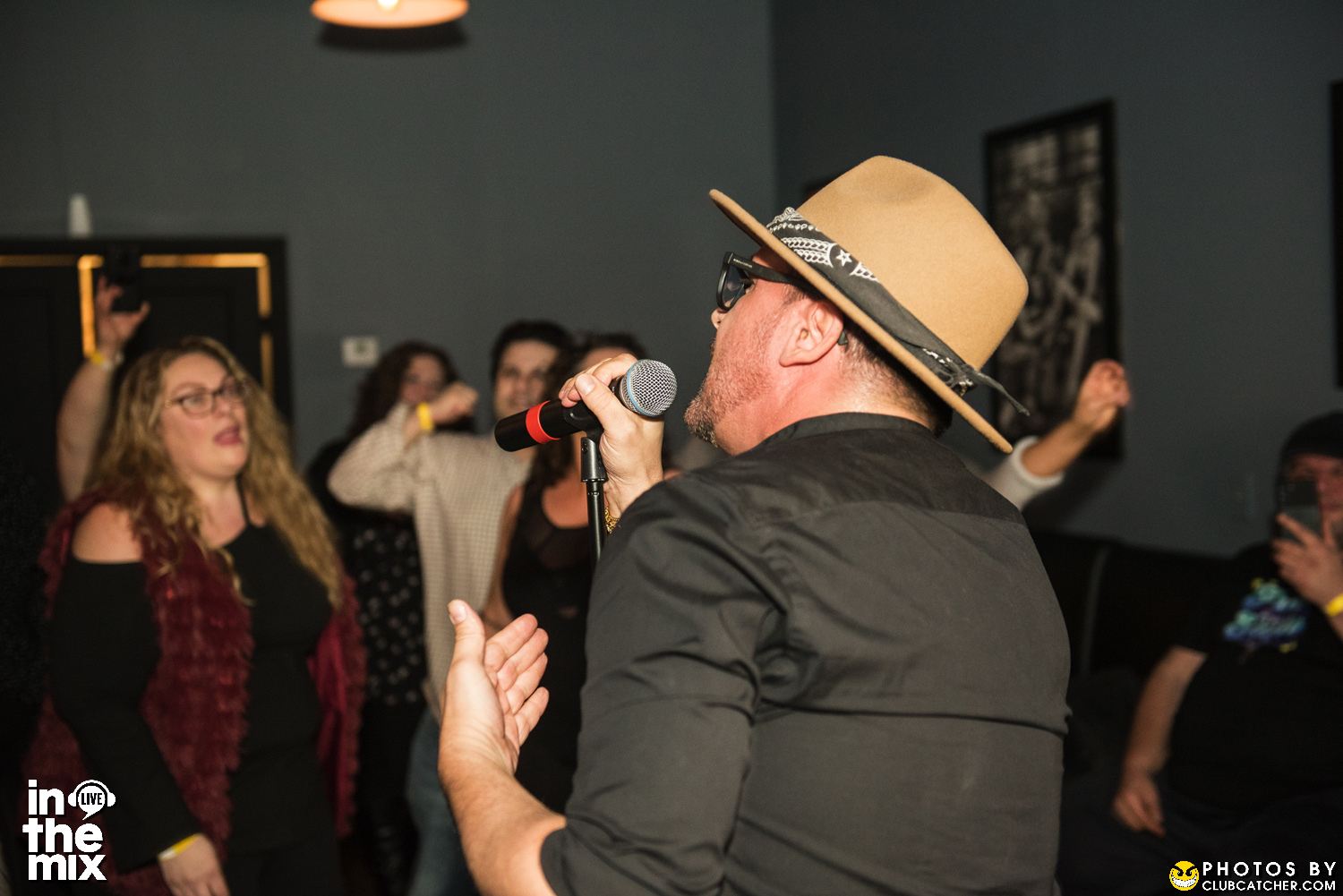 Via Mercanti lounge photo 189 - April 15th, 2022