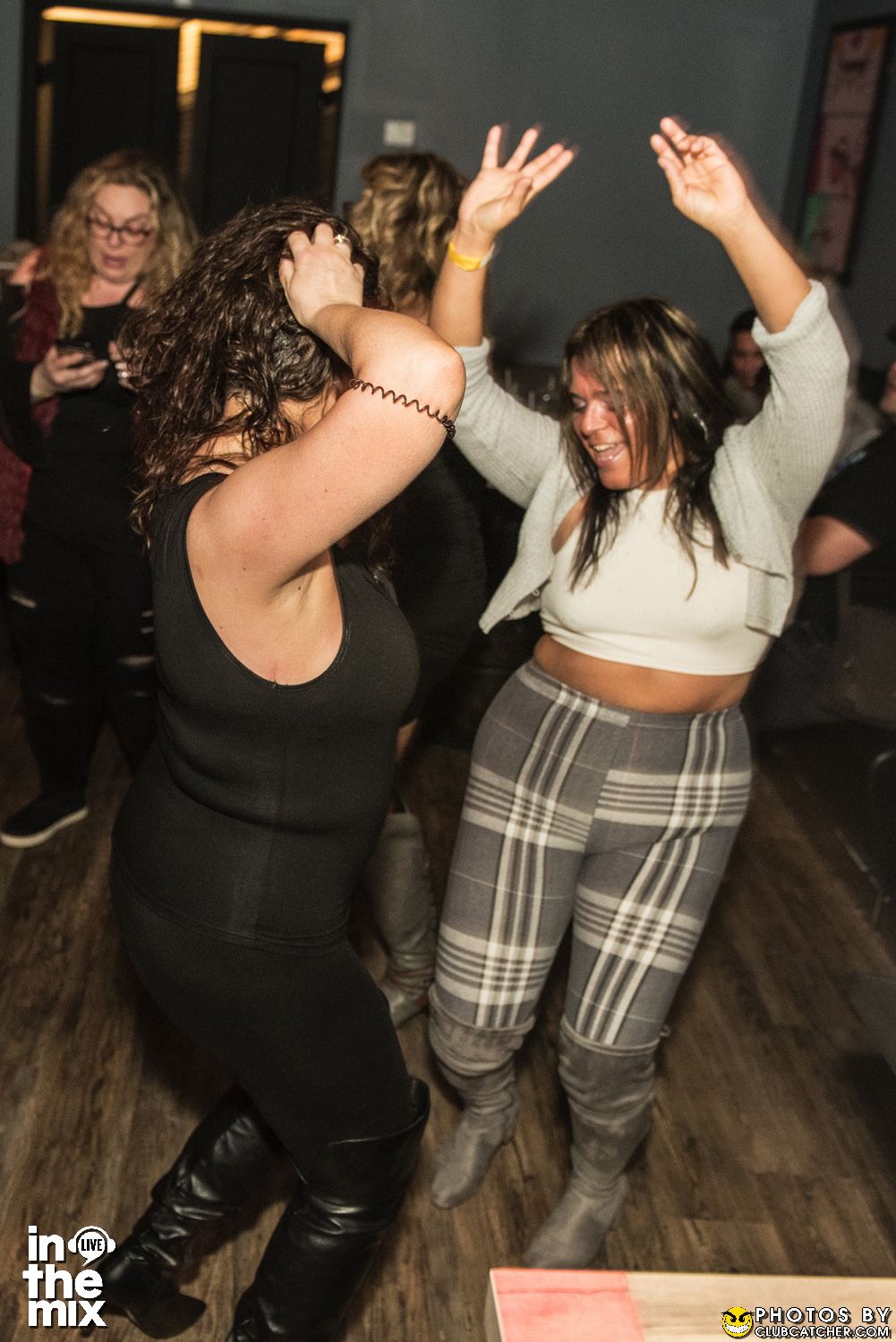 Via Mercanti lounge photo 190 - April 15th, 2022