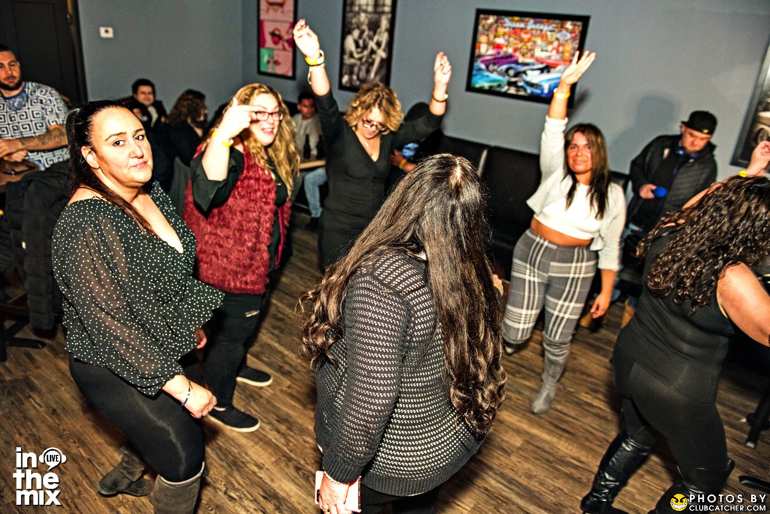 Via Mercanti lounge photo 196 - April 15th, 2022