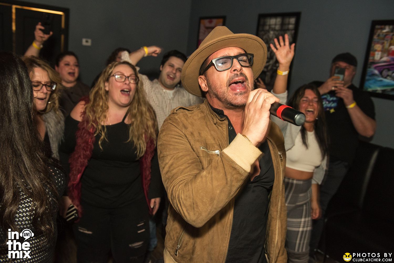 Via Mercanti lounge photo 23 - April 15th, 2022