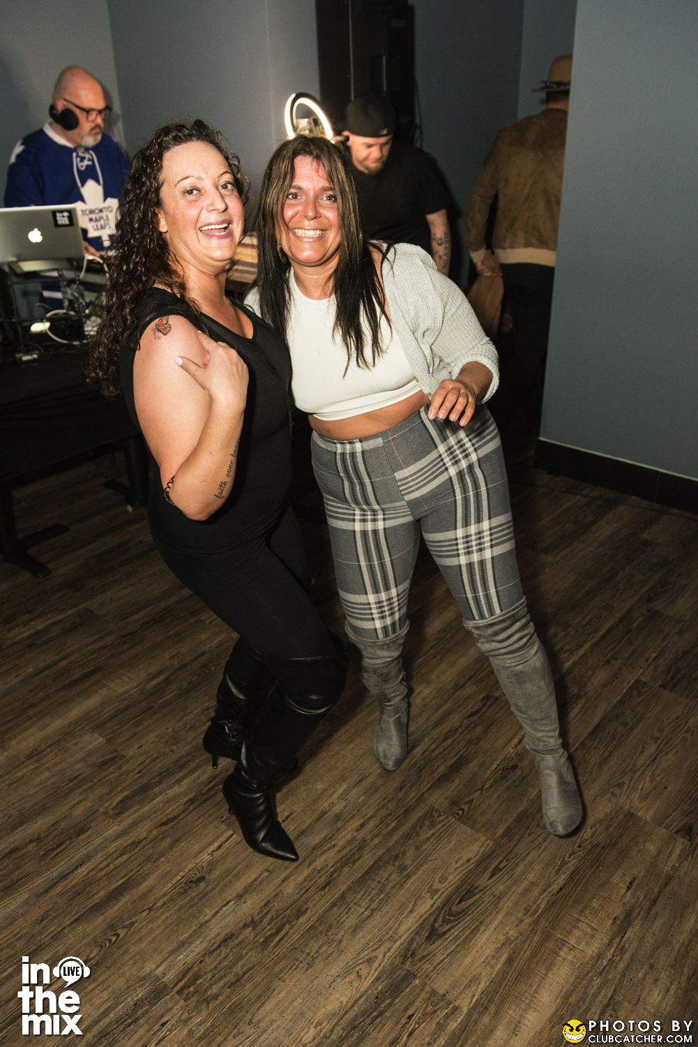 Via Mercanti lounge photo 244 - April 15th, 2022