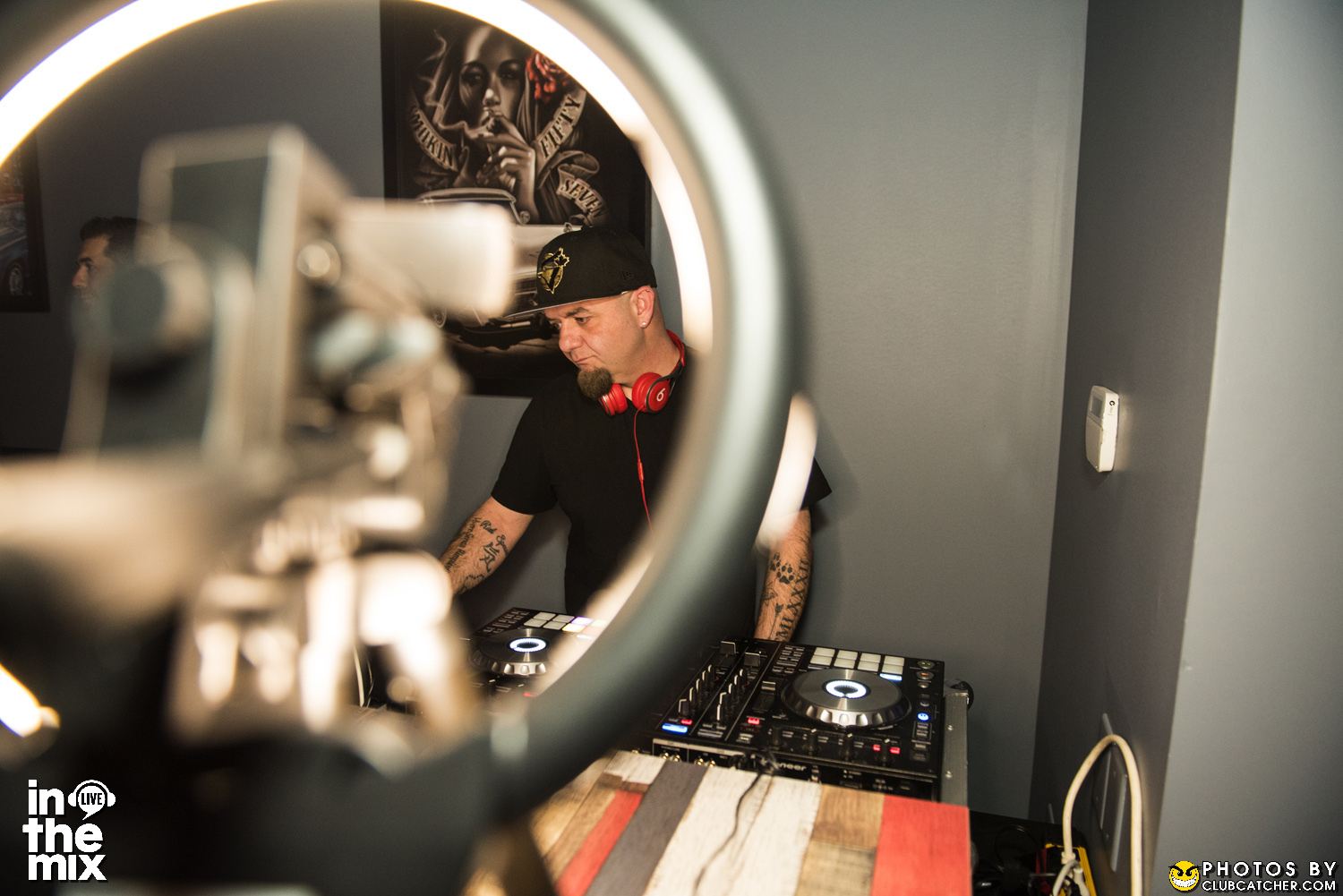 Via Mercanti lounge photo 28 - April 15th, 2022