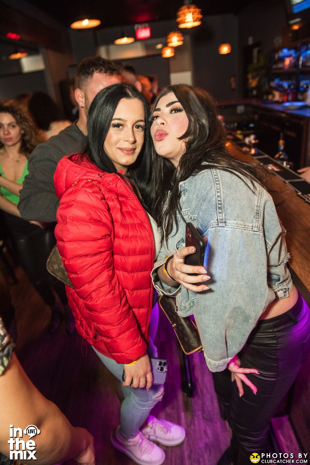 Via Mercanti lounge photo 29 - April 15th, 2022