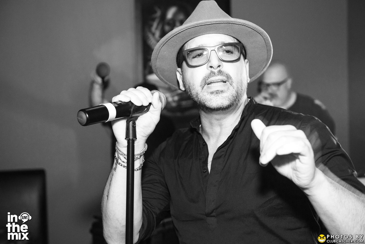 Via Mercanti lounge photo 281 - April 15th, 2022