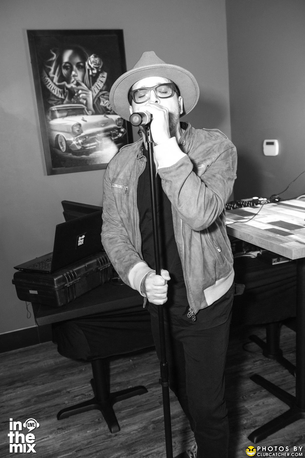 Via Mercanti lounge photo 296 - April 15th, 2022