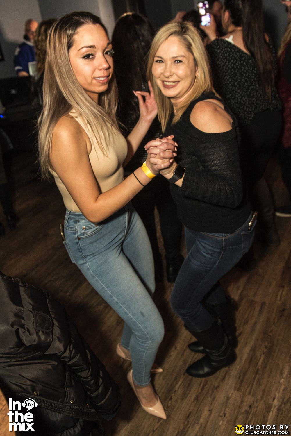 Via Mercanti lounge photo 4 - April 15th, 2022