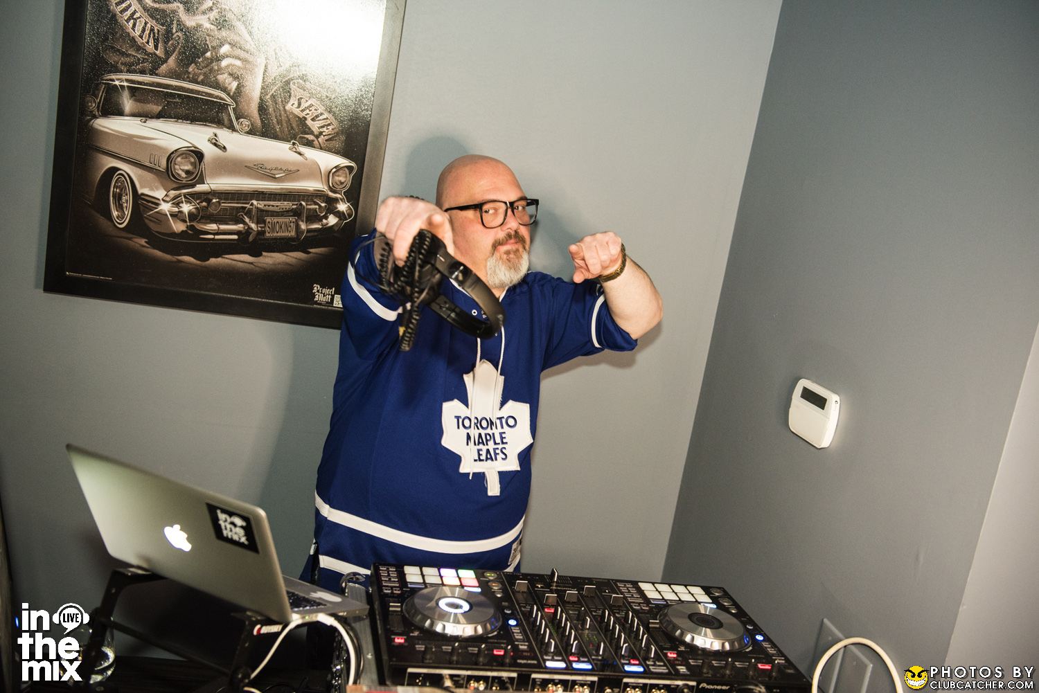 Via Mercanti lounge photo 320 - April 15th, 2022